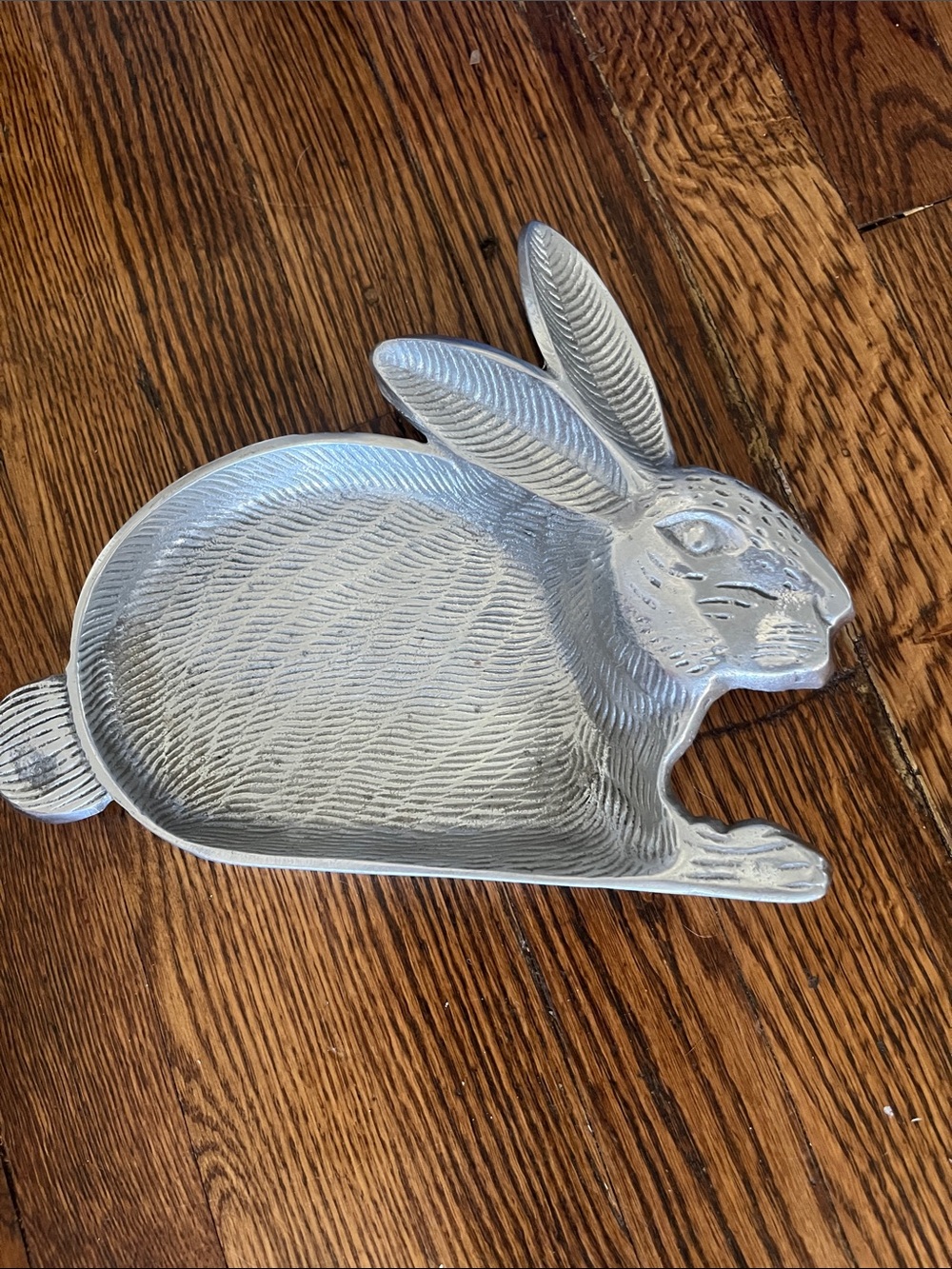 Rabbit-Shaped Metal Tray in Silver